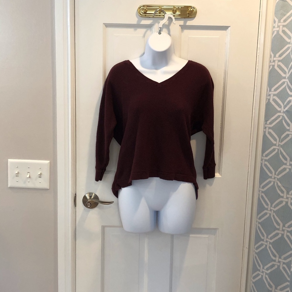 Express Women’s Size XS Sweater; burgundy